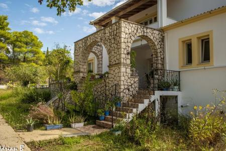 Villa Alba — Vilă cu 4 dormitoare și piscină lângă Liapades, Corfu