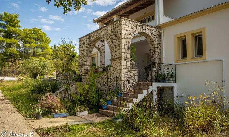 Villa Alba — Vilă cu 4 dormitoare și piscină lângă Liapades, Corfu