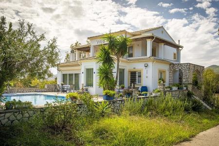 Villa Alba — Vilă cu 4 dormitoare și piscină lângă Liapades, Corfu