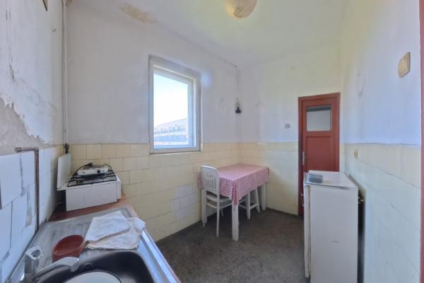 Unirii - str Avram Zenovie - 2 camere 67 mp