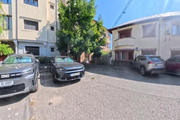 Unirii - str Avram Zenovie - 2 camere 67 mp