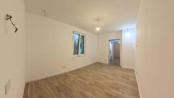 Floreasca Mozart cu balcon si boxa lux incalzire in pardoseala
