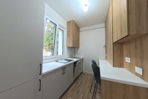 Floreasca Mozart cu balcon si boxa lux incalzire in pardoseala