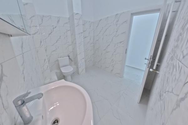 Apartament URIAS - 330 mp - 5 camere/4bai - living 140 mp -NEGOCIABIL