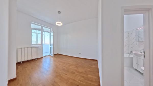 Apartament URIAS - 330 mp - 5 camere/4bai - living 140 mp -NEGOCIABIL