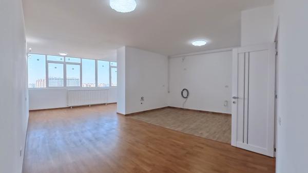 Apartament URIAS - 330 mp - 5 camere/4bai - living 140 mp -NEGOCIABIL