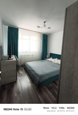 apartament 3 camere de inchiriat, zona Far