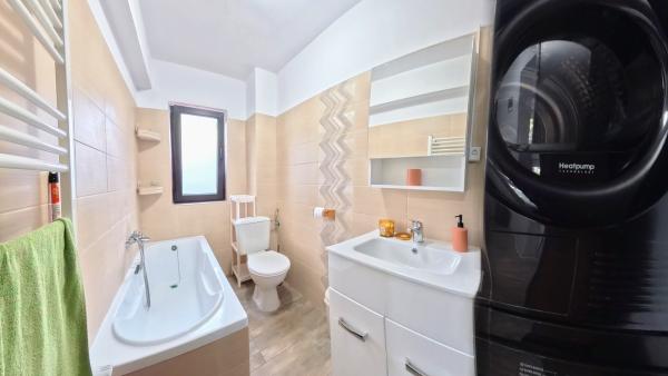 Apartament 2 camere curte proprie 52mp renovat total prima inchiriere