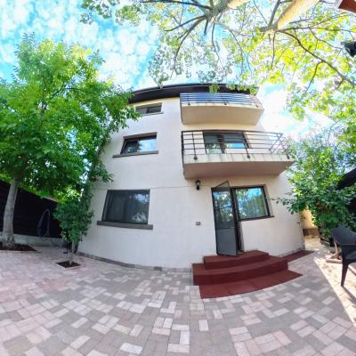 Apartament 2 camere curte proprie 52mp renovat total prima inchiriere