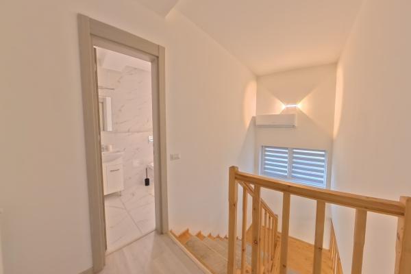 Vila individuala 4 camere curte proprie Otopeni City Gardens