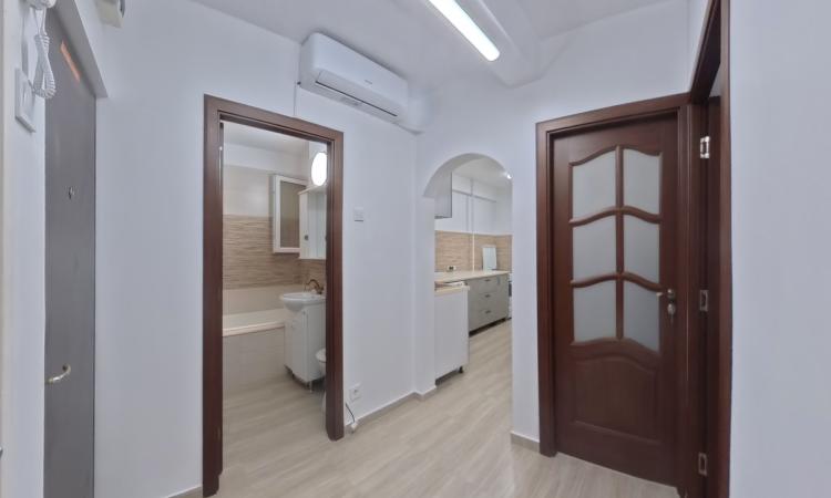 Metrou Eroii Revolutiei - 2 camere mobilat/utilat -renovat