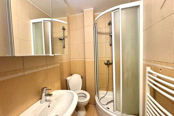 4 Camere - Crangasi - Metrou -