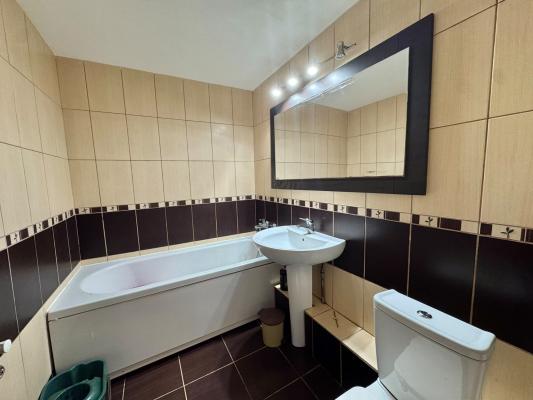 4 Camere - Crangasi - Metrou -