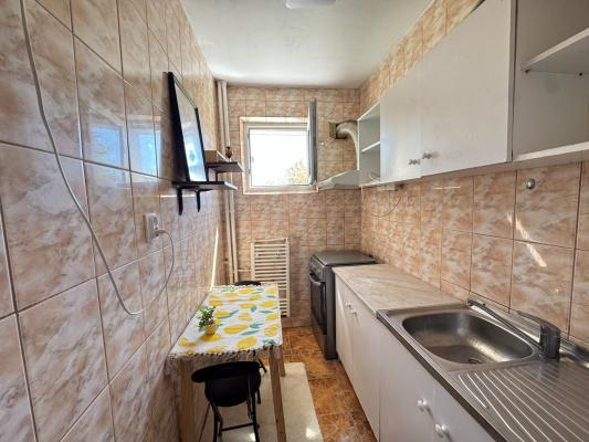 2 Camere - 1 Decembrie 1918 - Metrou