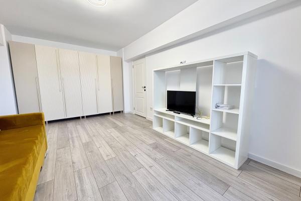 3 Camere - Gorjului - Uverturii - Metrou