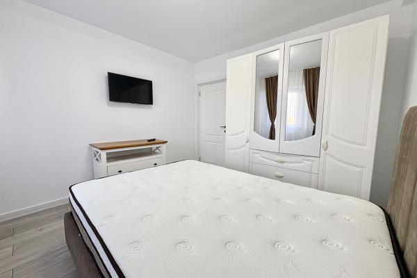 3 Camere - Gorjului - Uverturii - Metrou