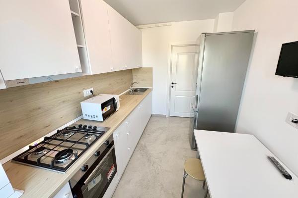 3 Camere - Gorjului - Uverturii - Metrou