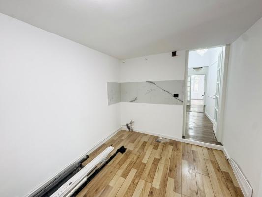 Casa - Dudesti - Alba Iulia - Activitati Comerciale