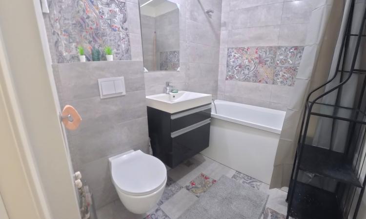 Decebal - str Voronet - 2 camere - mobilat/utilat