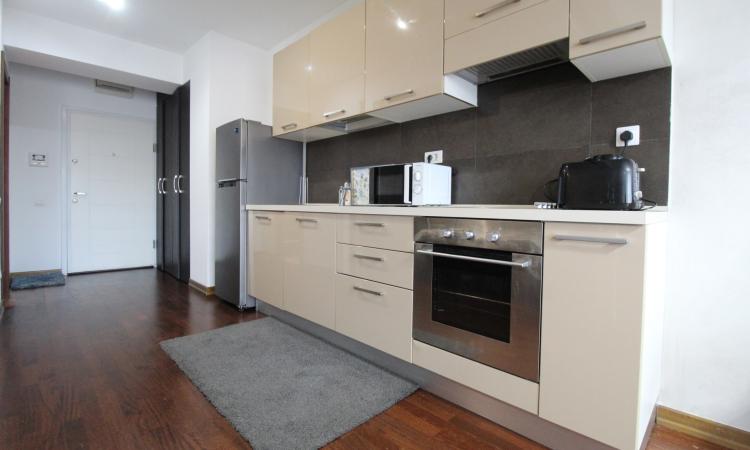 Dristor - Piata Alba Iulia - 51 mp - terasa - studio la cheie