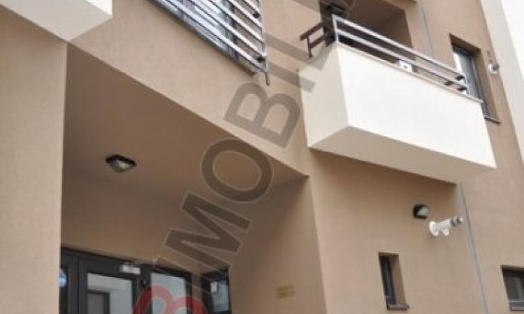 2 CAMERE - DECOMANDAT - DECEBAL
