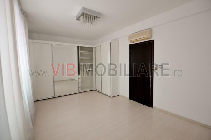 Vila LUX P+1+M - 5 camere - 160 mpc - Herastrau