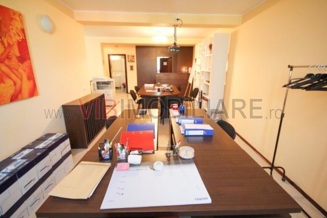 Unirii - Alba Iulia -vila LUX 2001 - S+P+2E - 10 camere -325 mp- garaj
