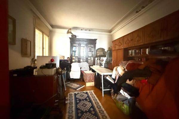 Proprietate rară lângă Piața Romană – 145 mp, clădire cu istorie, lift functional