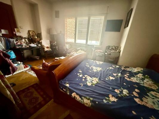 Proprietate rară lângă Piața Romană – 145 mp, clădire cu istorie, lift functional