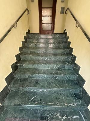 Proprietate rară lângă Piața Romană – 145 mp, clădire cu istorie, lift functional