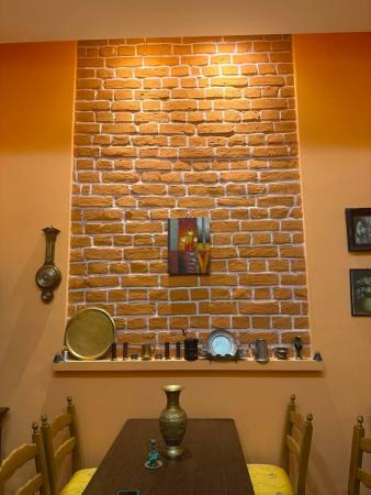 Apartament in vila, 4 camere, intrare separata, curte proprie, vizavi de Parcul Cismigiu