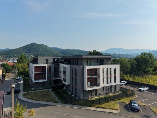 Apartament 2 camere ,etaj 2 ,Centrul vechi