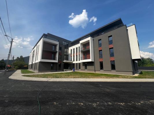 Apartament 2 camere ,etaj 2 ,Centrul vechi