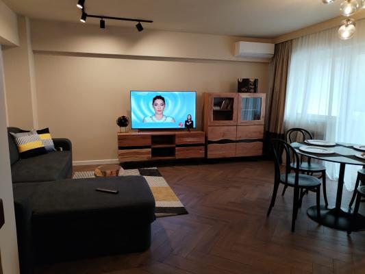 Apartament 2 camere ,B-dul Traian zona Pizza Plus