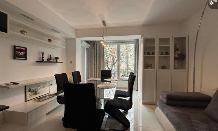 Inchiriere-Apartament 2 camere, etaj 1,ultracentral, Culturii, Baia Mare!