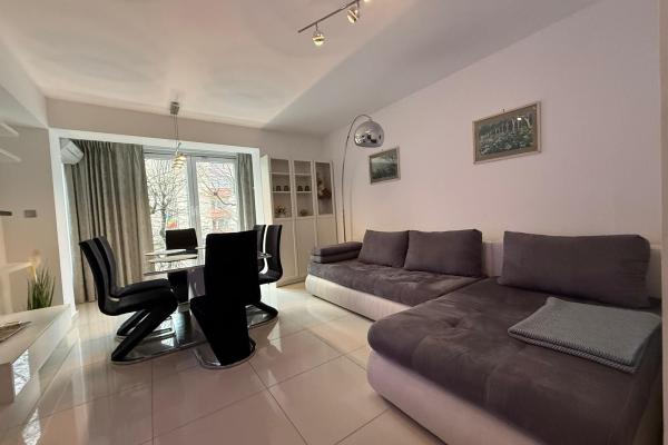 Inchiriere-Apartament 2 camere, etaj 1,ultracentral, Culturii, Baia Mare!