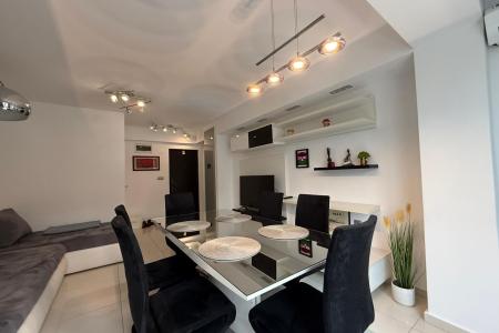 Inchiriere-Apartament 2 camere, etaj 1,ultracentral, Culturii, Baia Mare!