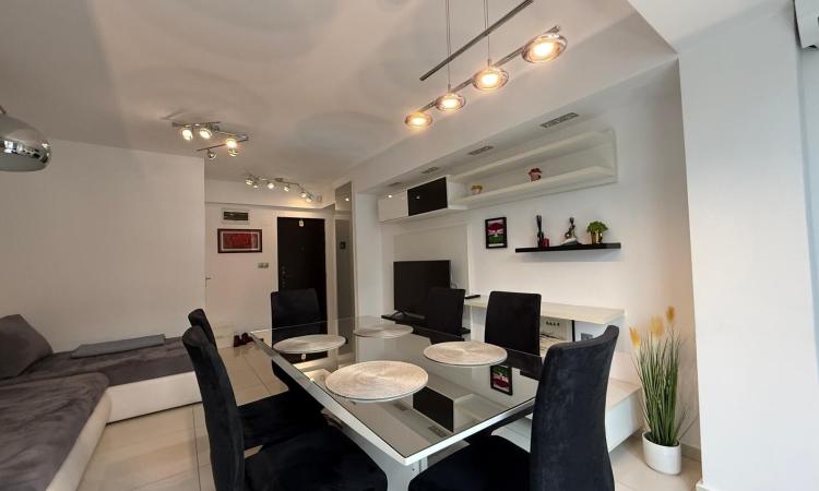 Inchiriere-Apartament 2 camere, etaj 1,ultracentral, Culturii, Baia Mare!