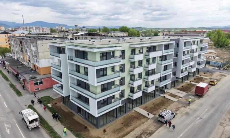 Apartament 2 camere ,etaj 1 , Mărgeanului proiect nou,comision 0 %