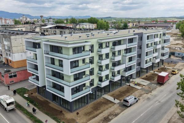 Apartament 2 camere ,etaj 1 , Mărgeanului proiect nou,comision 0 %