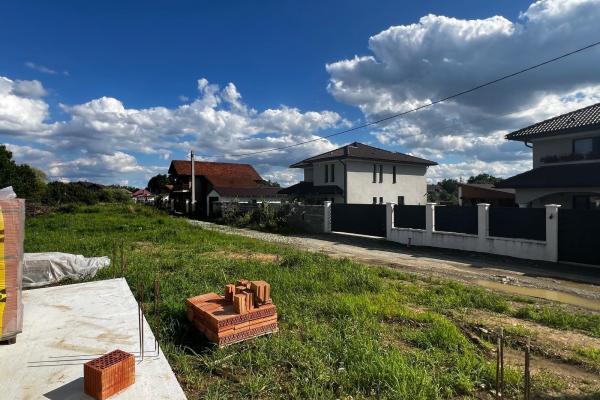 Case individuale pe parter ,550 mp teren , Tăuții Măgherăuș ,central