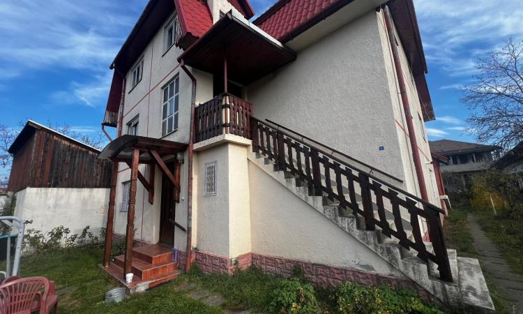 Casă individuală ,P+2 ,teren 565 mp ,Vasile Alecsandri,oportunitate INVESTIȚIE!