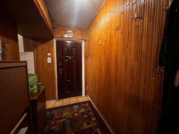 Apartament 3 camere,zona Spitalul Judetean Cuza Vodă