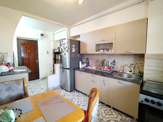 Apartament 2 camere, etaj intermediar cu lift, decomandat, zona Gării!
