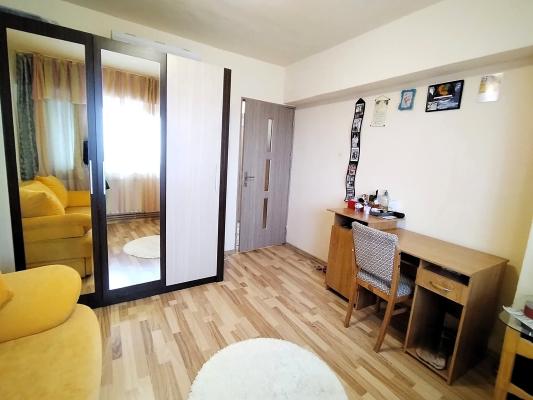 Apartament 2 camere, etaj intermediar cu lift, decomandat, zona Gării!