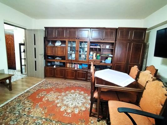Apartament 2 camere, etaj intermediar cu lift, decomandat, zona Gării!