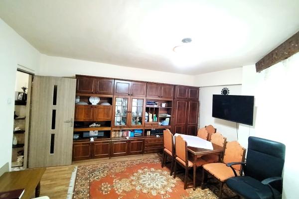 Apartament 2 camere, etaj intermediar cu lift, decomandat, zona Gării!