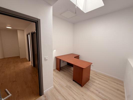 Spatii comerciale /birouri Centru Istoric-Log Out