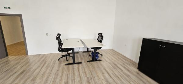 Spatii comerciale /birouri Centru Istoric-Log Out