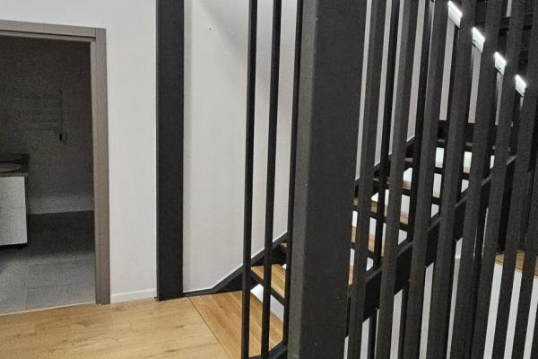 Spatii comerciale /birouri Centru Istoric-Log Out